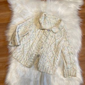 Hand knit, vintage toddler sweater 🥰